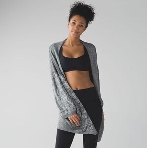 LULULEMON Breeze Easy Wrap